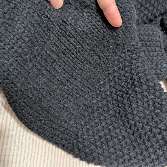 Classic Black Wrap Around Scarf - Picture 3 of 4